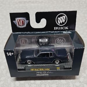 M2 Machines 1987 Buick Regal Limited Premium Die-cast Car R96 24-123